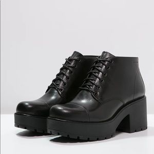 vagabond dioon lace-up boot